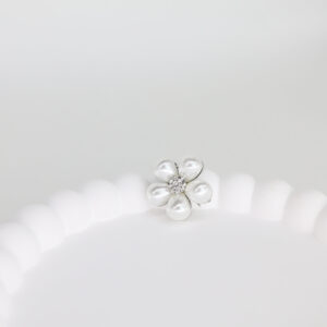 Bloem Broche met Parel